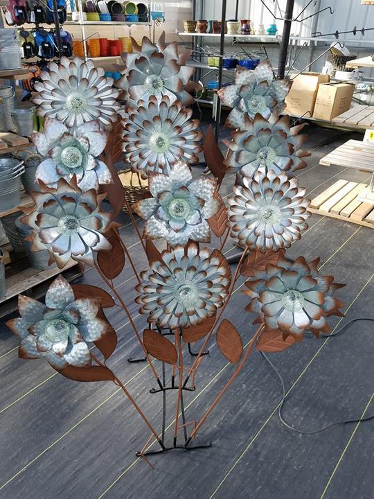 Dutch Meadows Garden Center & Landscaping Garden Centers Pella, IA